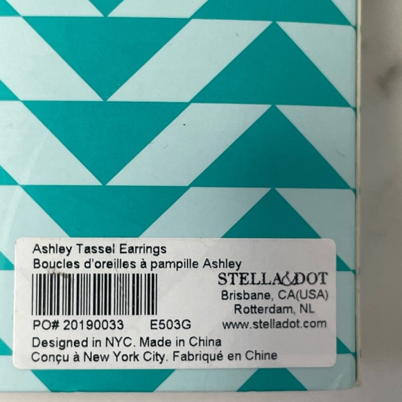 Stella & Dot Gold and White Ashley Tassel Statement Earring NWT - Picture 4 of 4